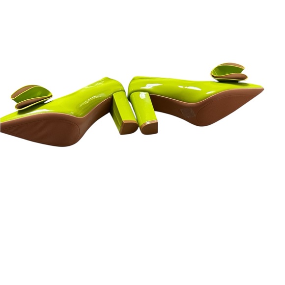 Size 7.5 Women’s Chartreuse/bright lime green bow-Heels pointed statement pumps - Picture 8 of 10